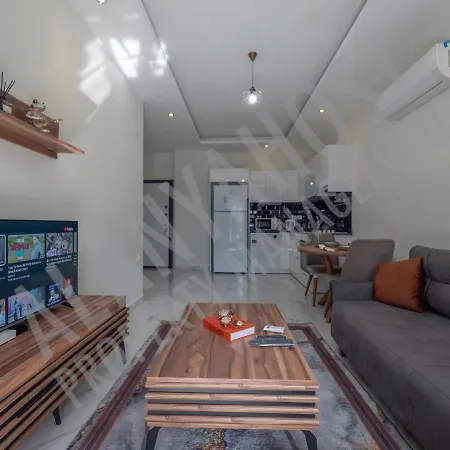 Apartment Calypso Luxurious Beachside In D6 *