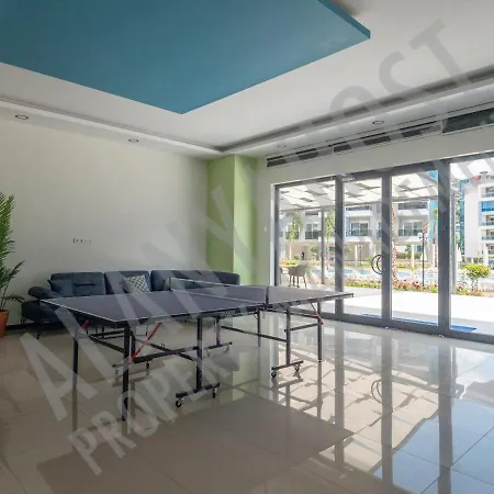 Calypso Luxurious Beachside In D6