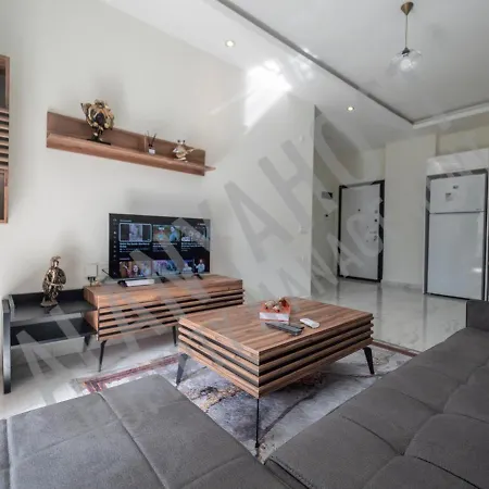 Calypso Luxurious Beachside In D6 Apartment